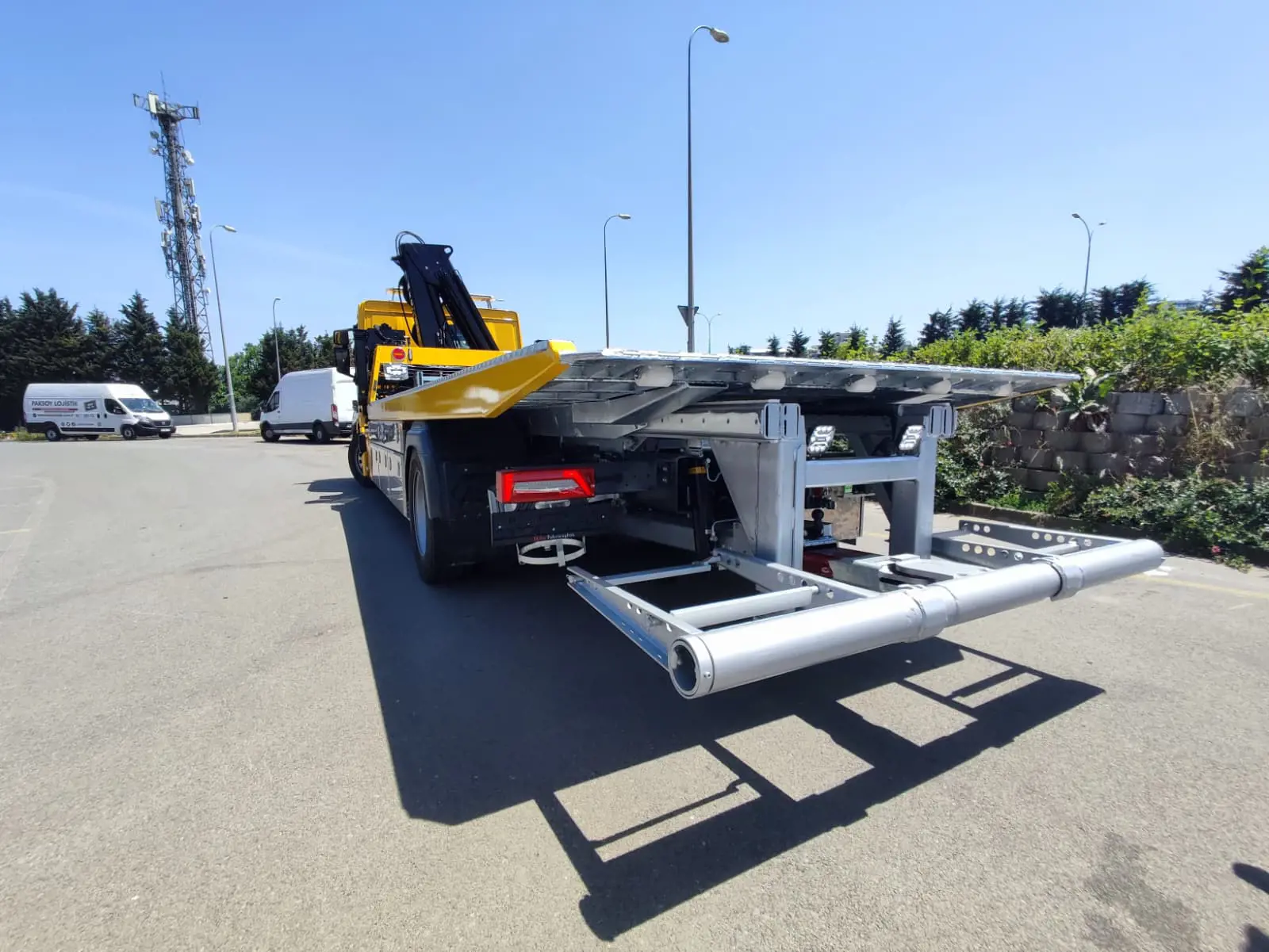 Rear Towing Attachment visual 1